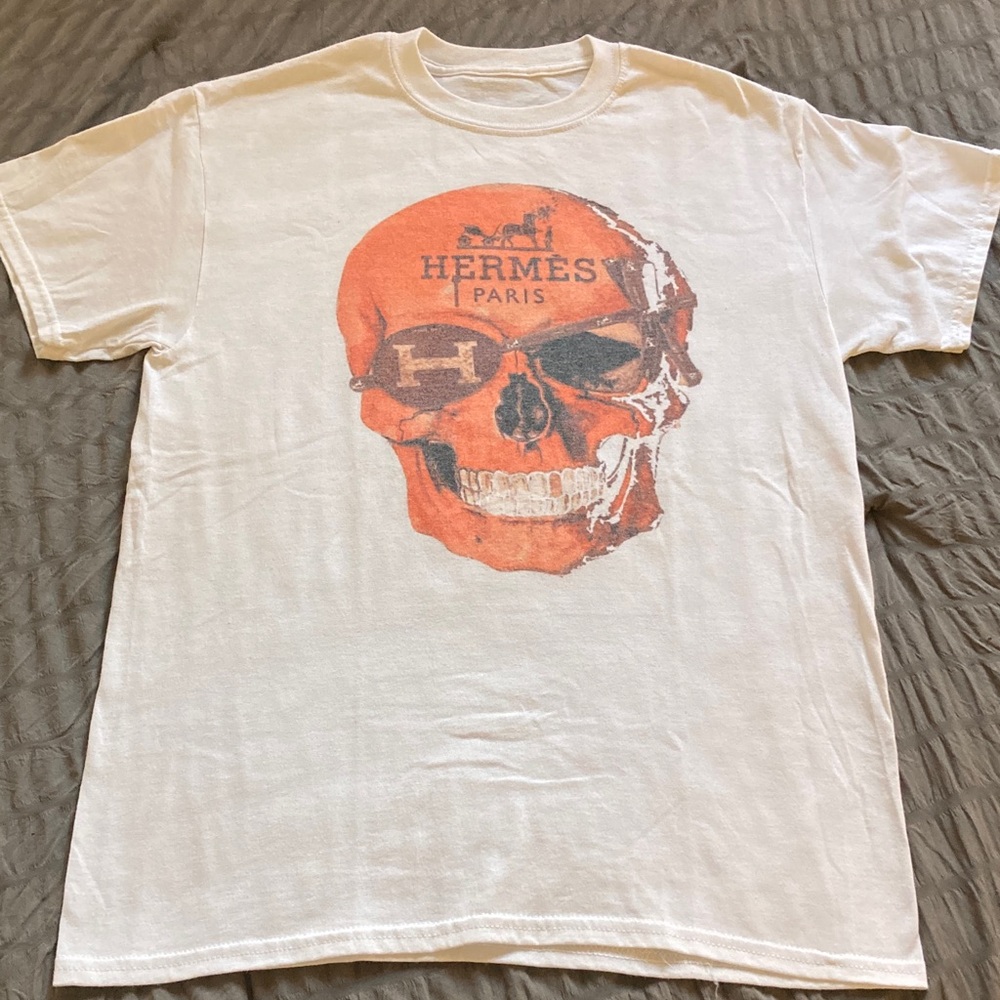 Hermès Style Paris Skull Graphic Tee - fits like medium/large